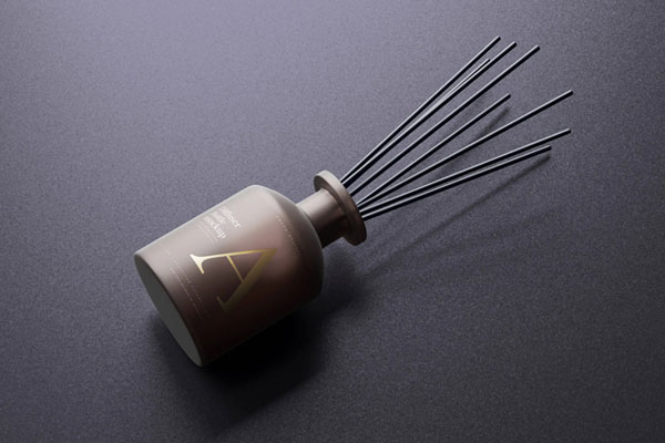 5 Reed Diffuser Mockups in Distinct Visions