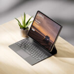 5 Showcases of Tablet Mockup