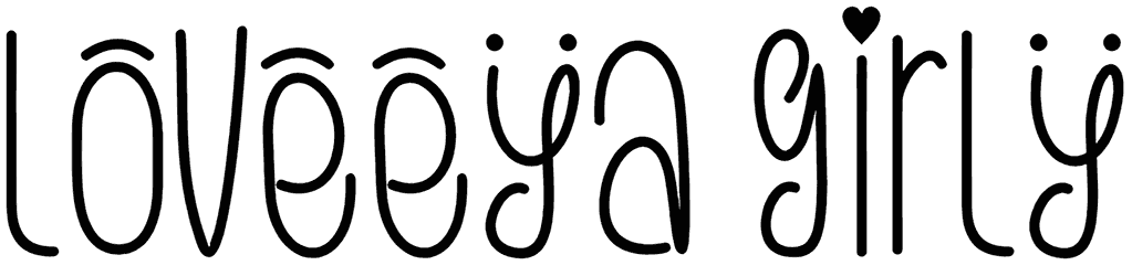 Loveeya Girly Font