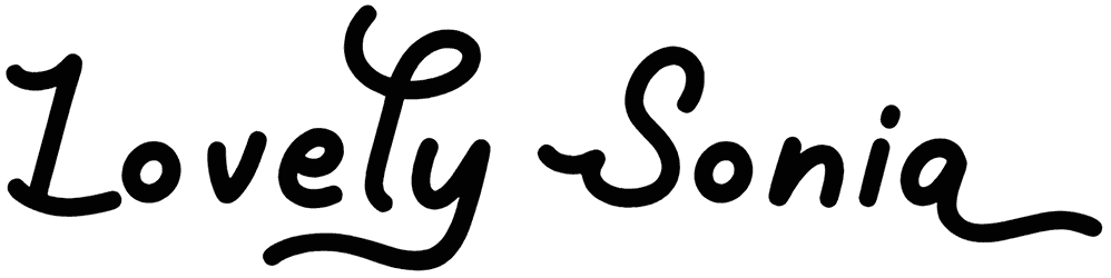 Lovely Sonia Font