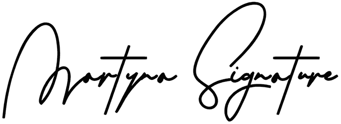 Martyna Signature Font