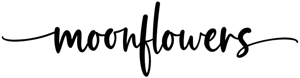 Moonflowers Font