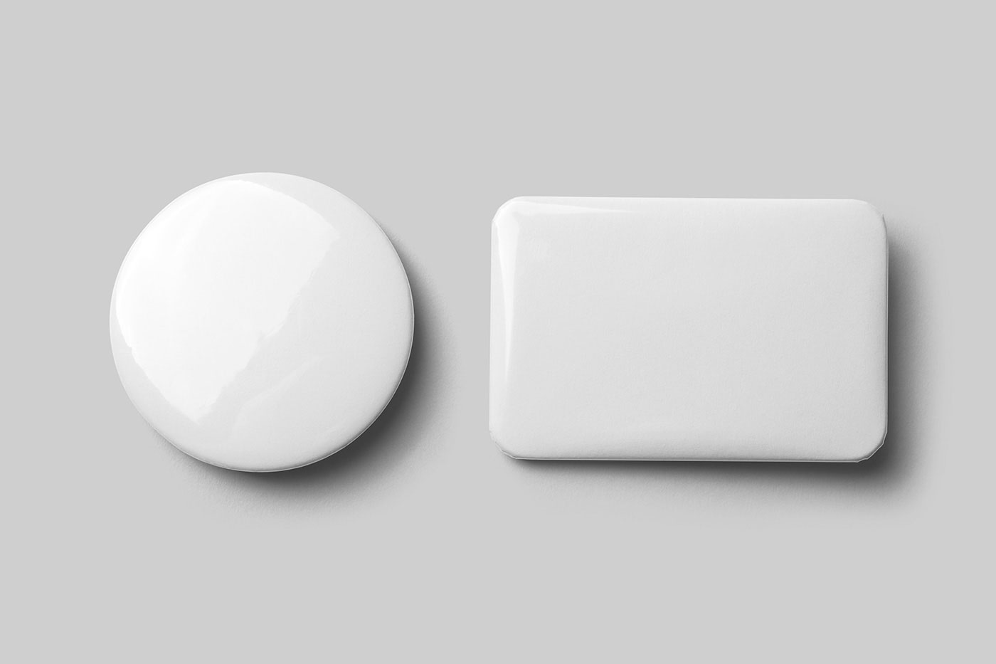 Free Circle and Rectangle Badge Mockup PSD Template