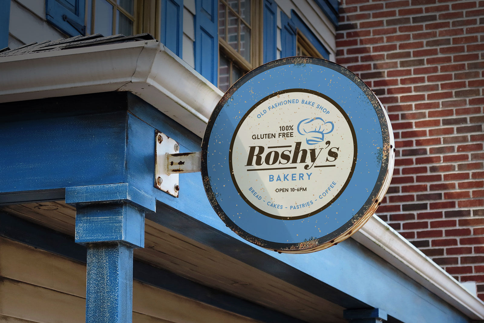 Circle Traditional Vintage Wall Mounted Sign Board Mockup FREE PSD
