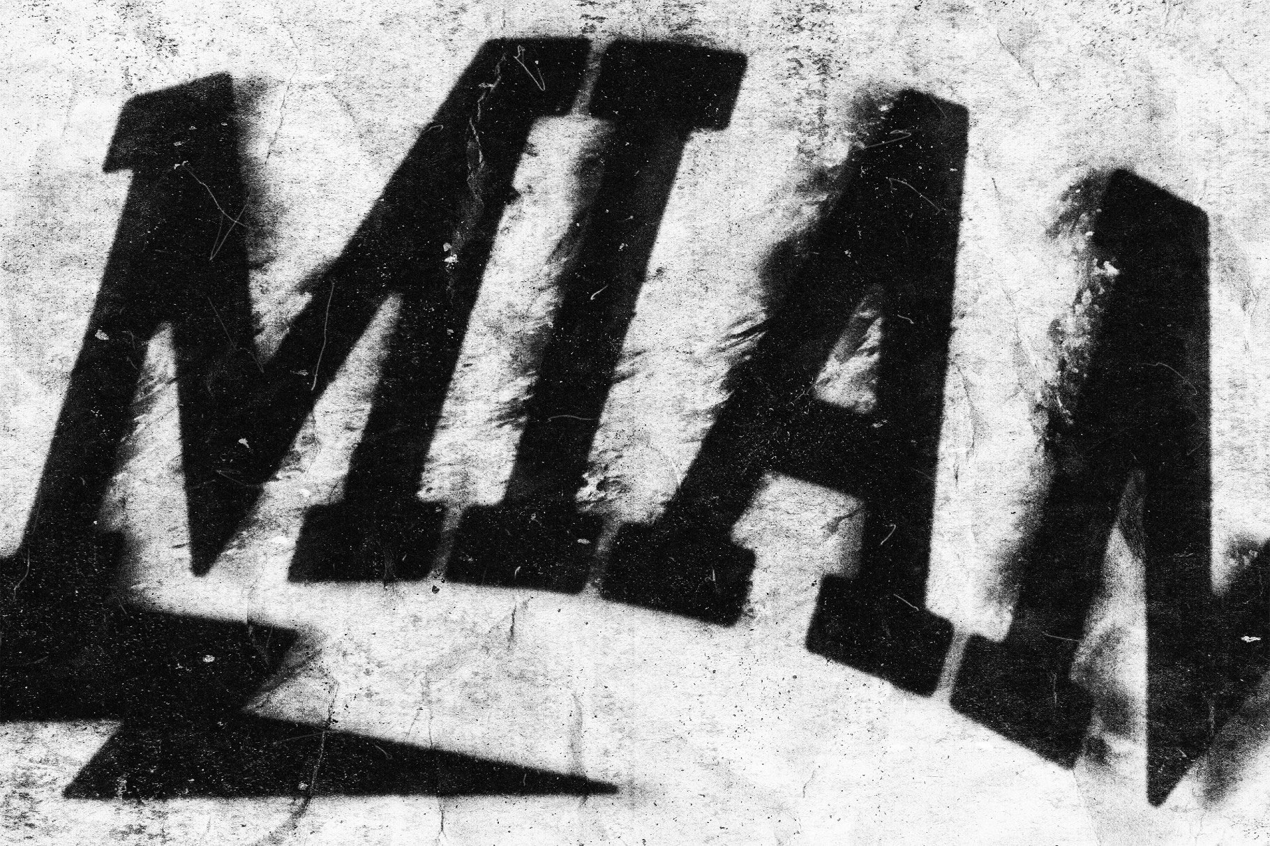 Free Distressed Misprint Text Effect / Logo Mockup PSD Template