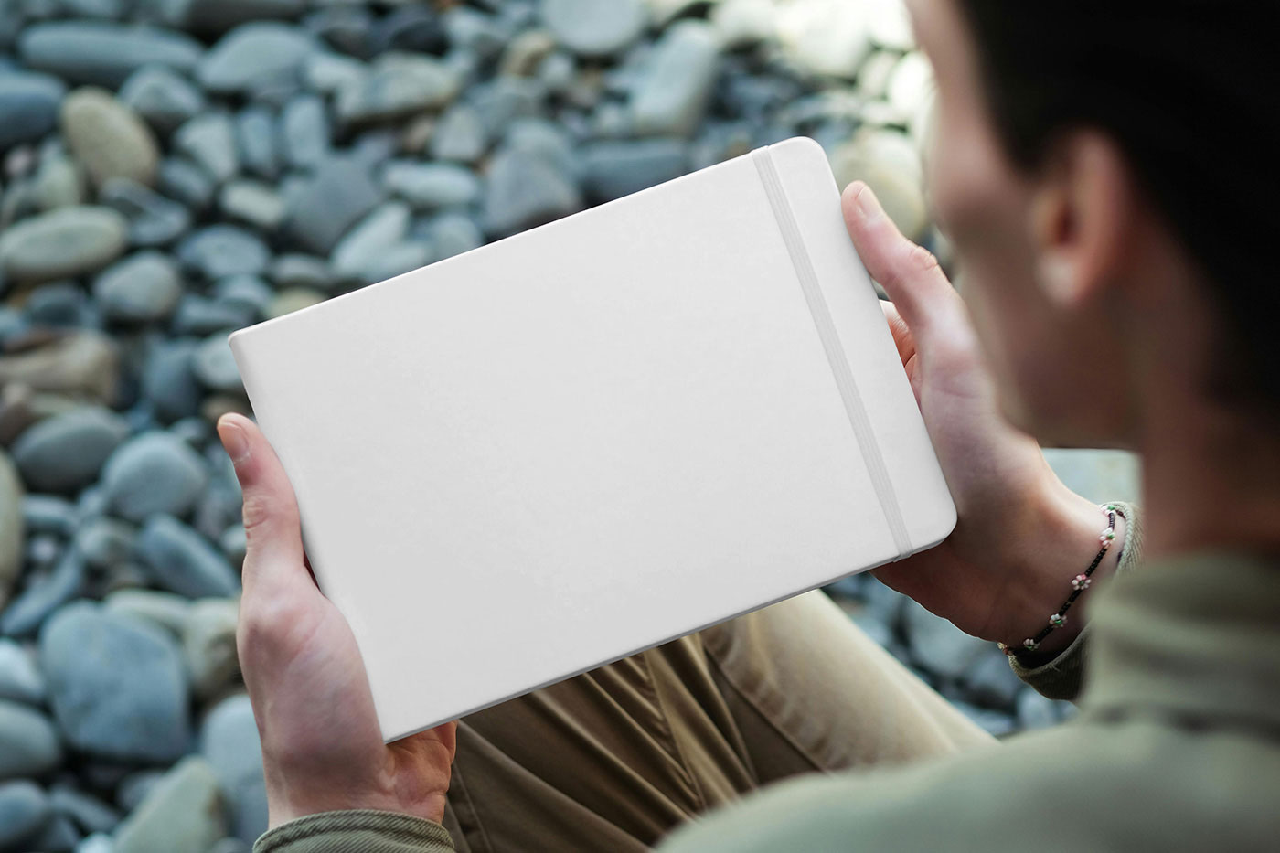 Free Facing Sight of Horizontal Notebook Cover Mockup PSD Template