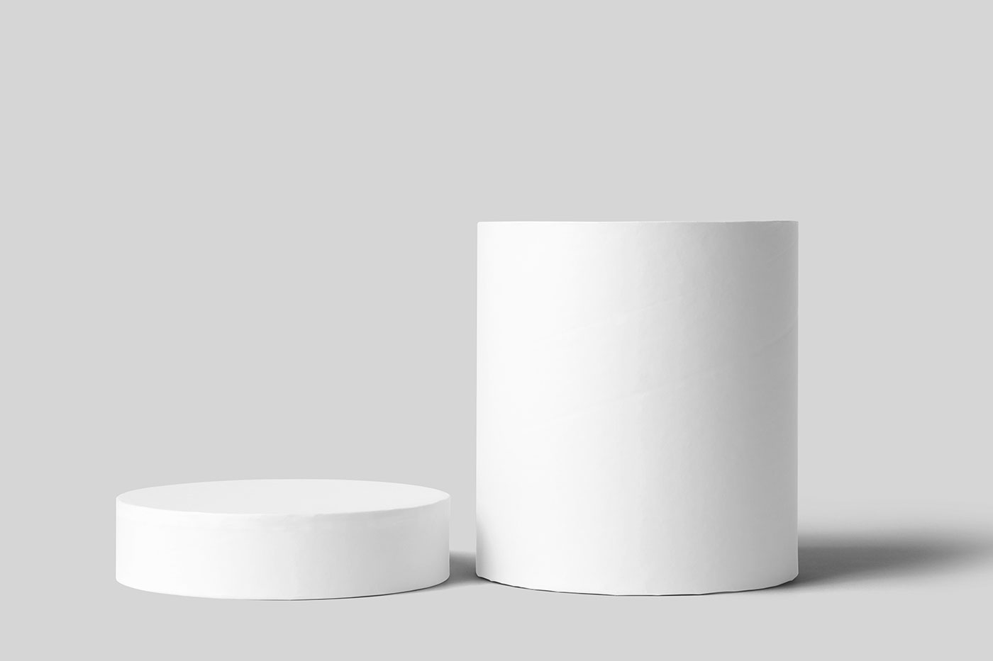 Free Facing Sight of Open Round Box Mockup PSD Template