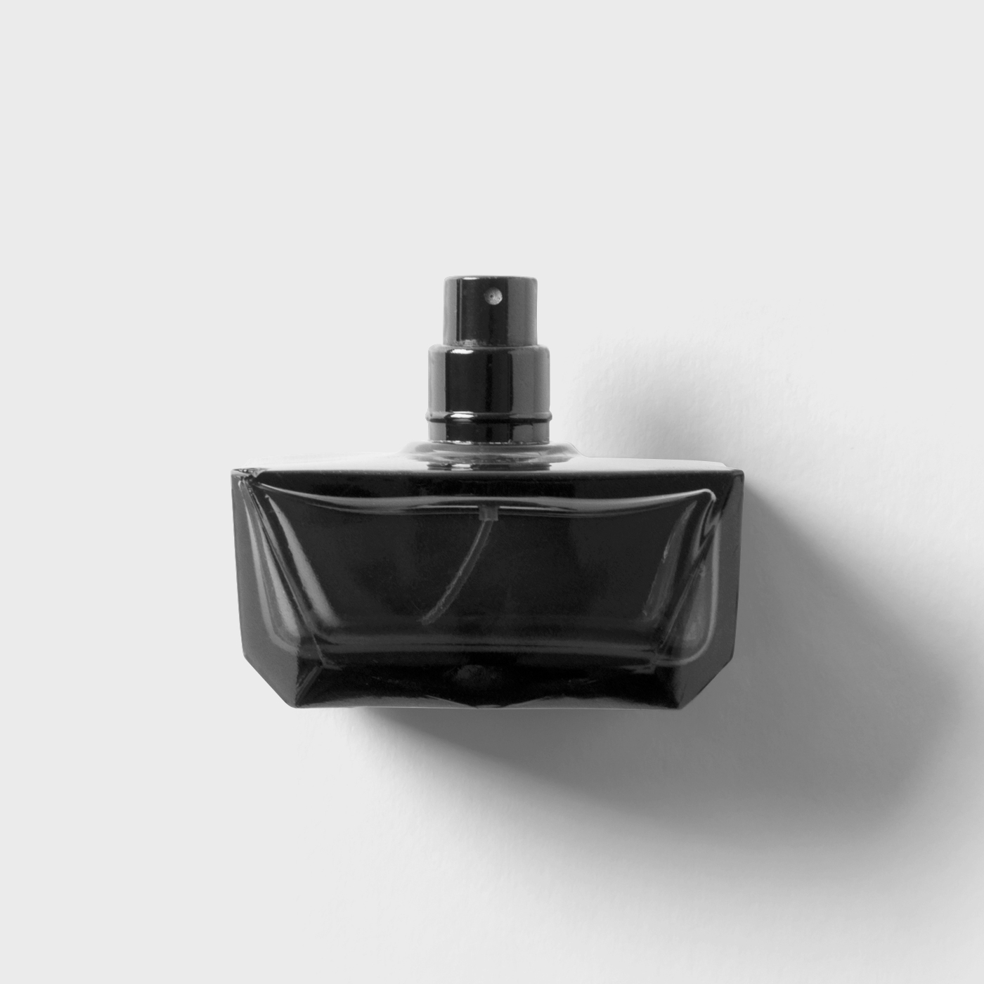Foreside Sight of a Rectangular Perfume Bottle Mockup FREE PSD