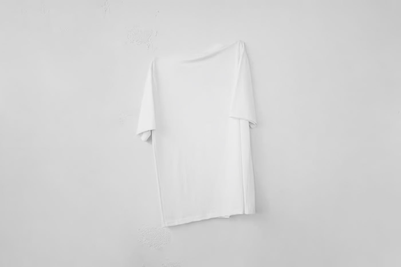 Free Front Sight of Hanging T-Shirt Mockup PSD Template