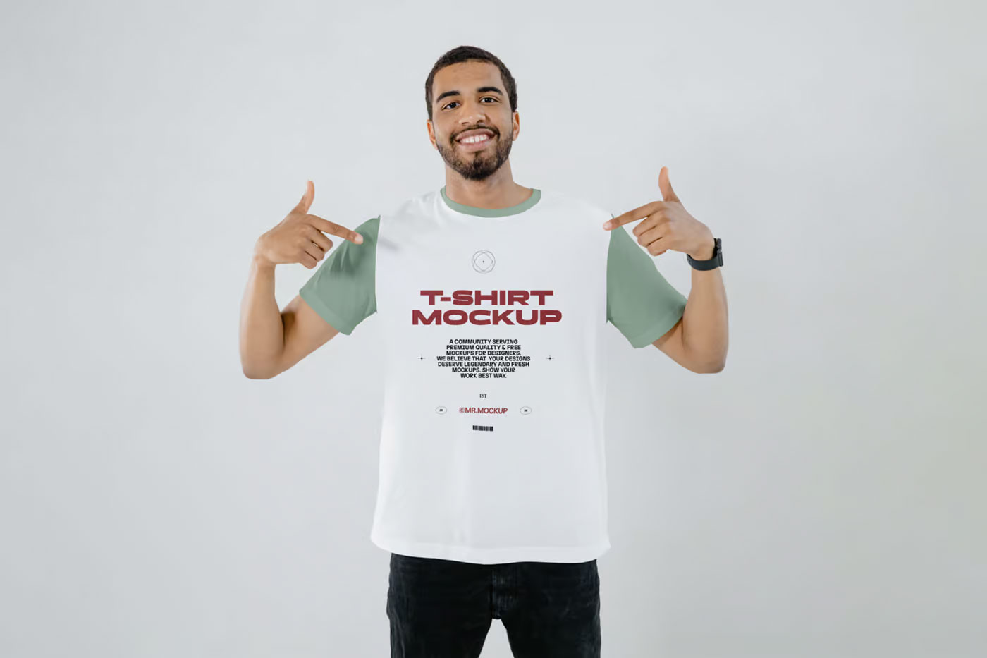 Free Front Sight of Man Wearing T-Shirt Mockup PSD Template