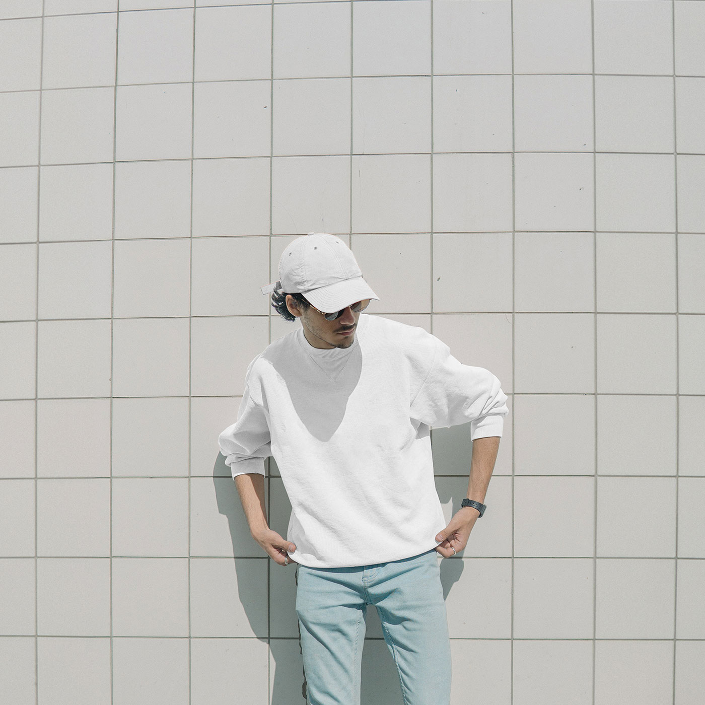 Free Front Sight of Standing Man Wearing Hoodie Mockup PSD Template