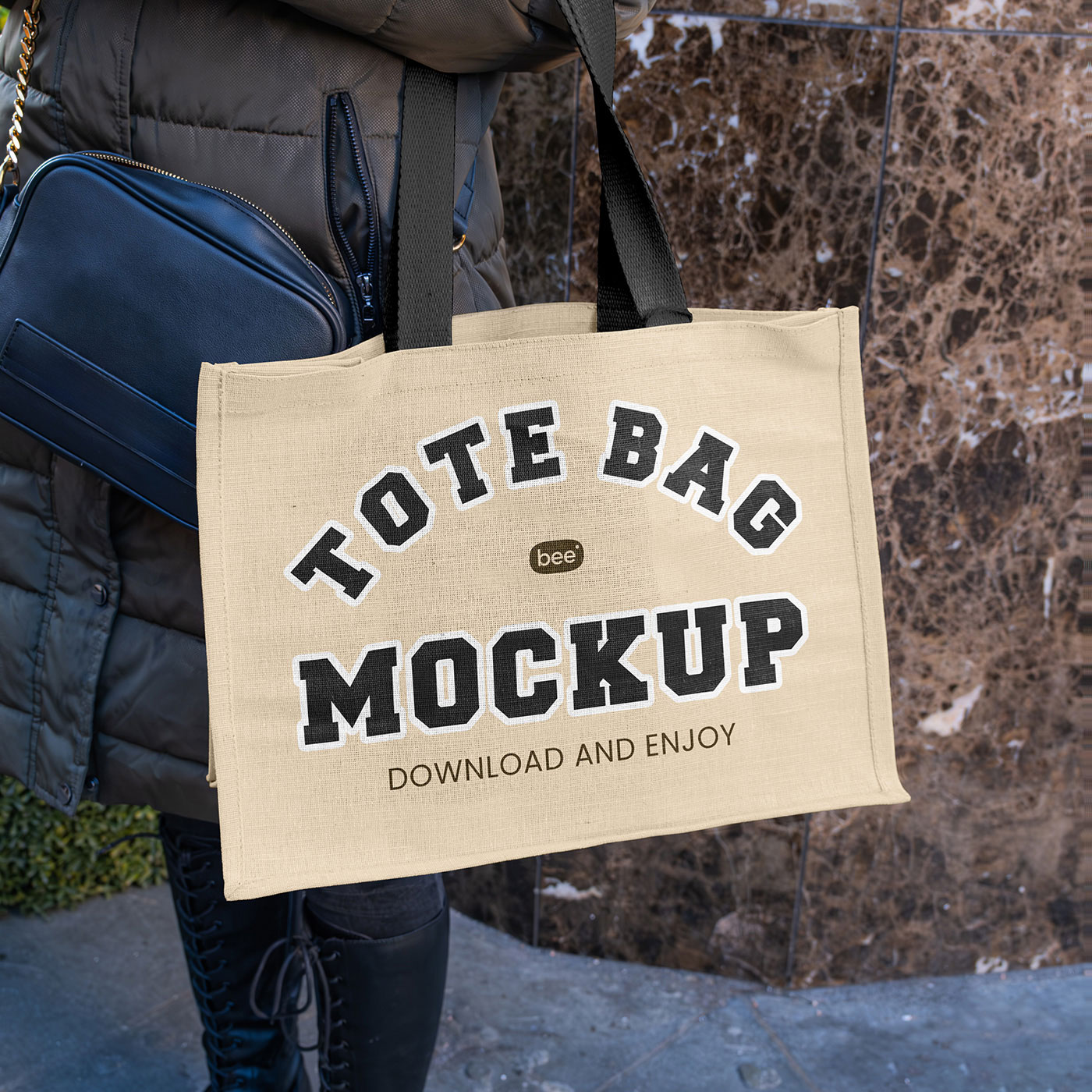 Free Front Sight of Women Hanging Tote Bag Mockup PSD Template