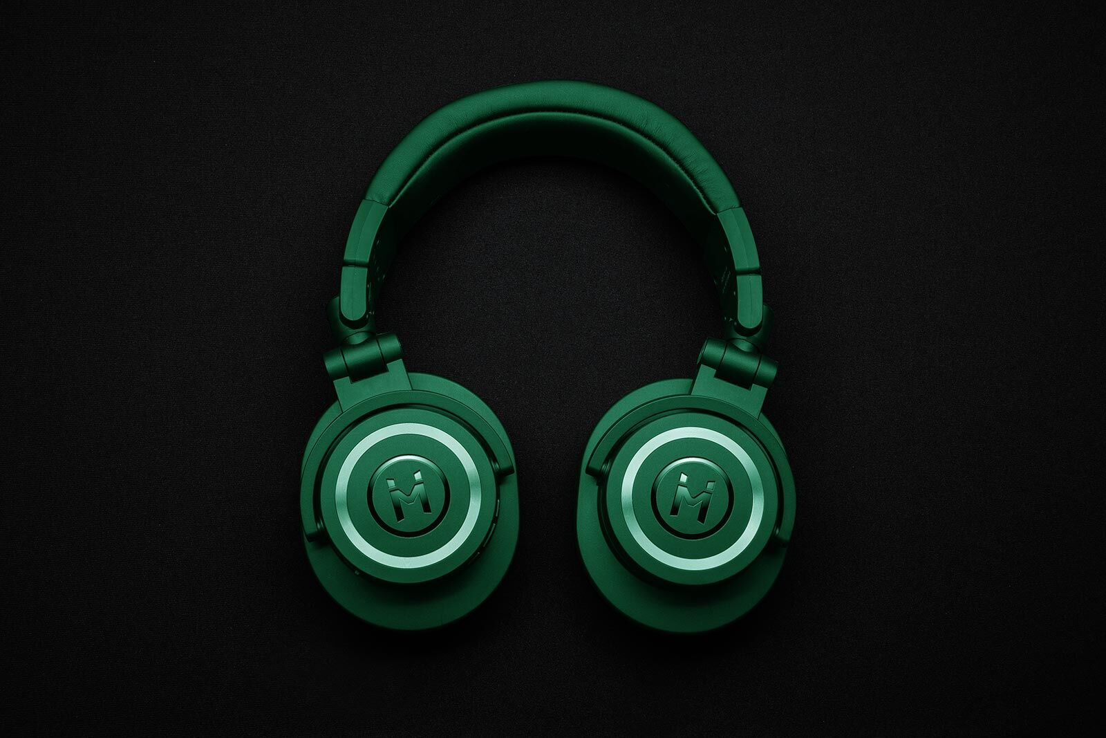 Headphones Placed in the Top View Mockup FREE PSD