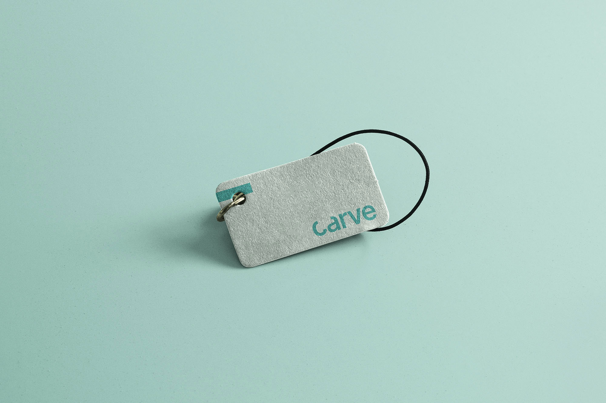 Free Mini Tag Mockup in Facing Sight PSD Template