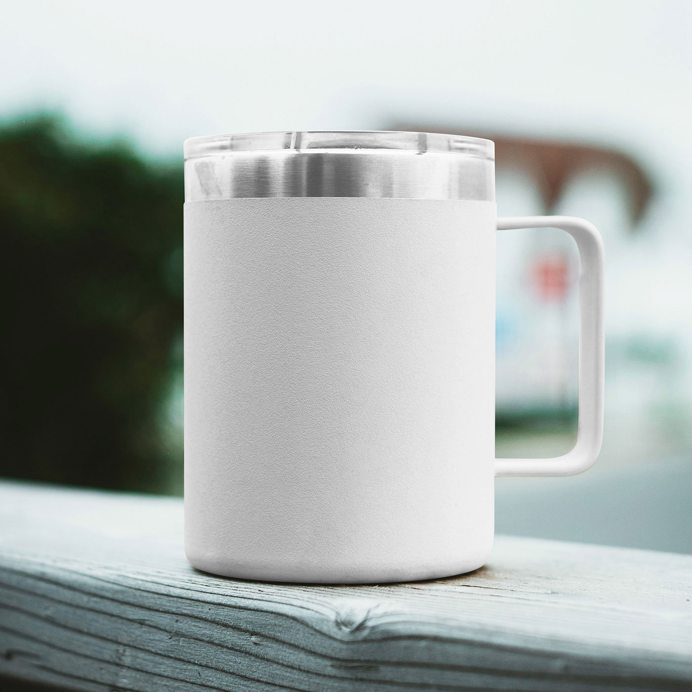 Free Outdoor Metal Mug Mockup PSD Template