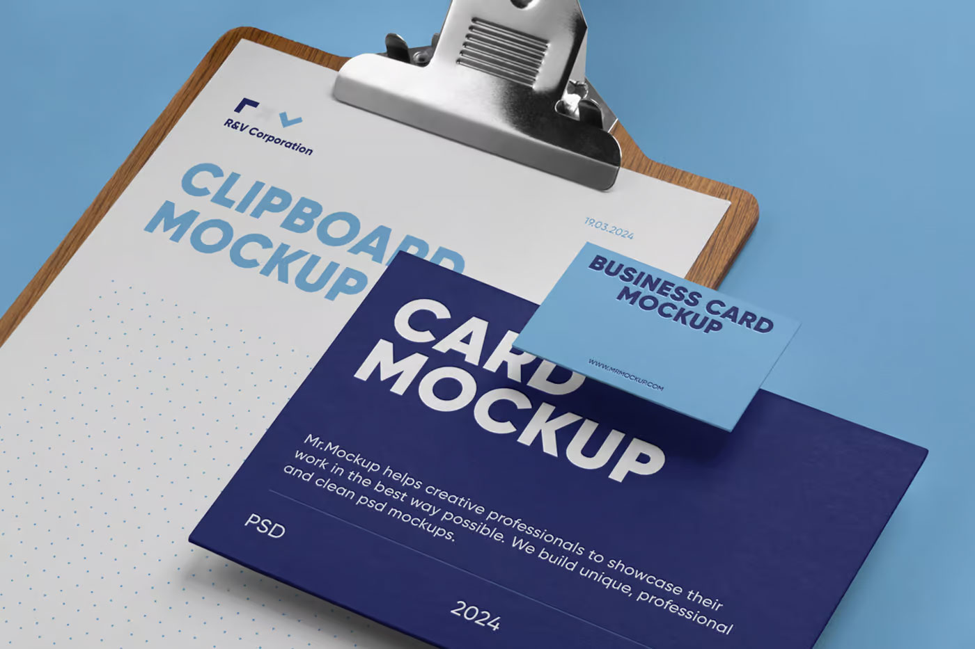 Free Perspective View of Clipboard, Business Card Mockup PSD Template