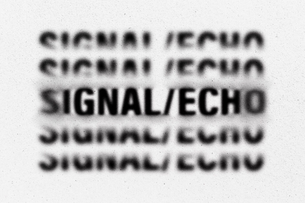 Signal Echo Text Effect / Logo Mockup