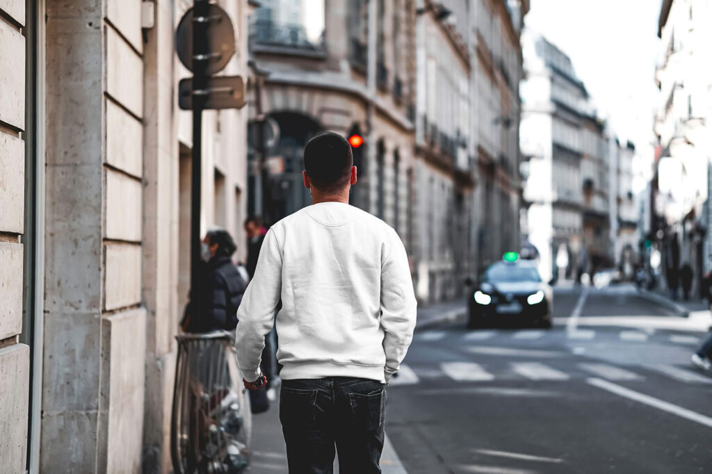 Sweatshirt in City Mockup