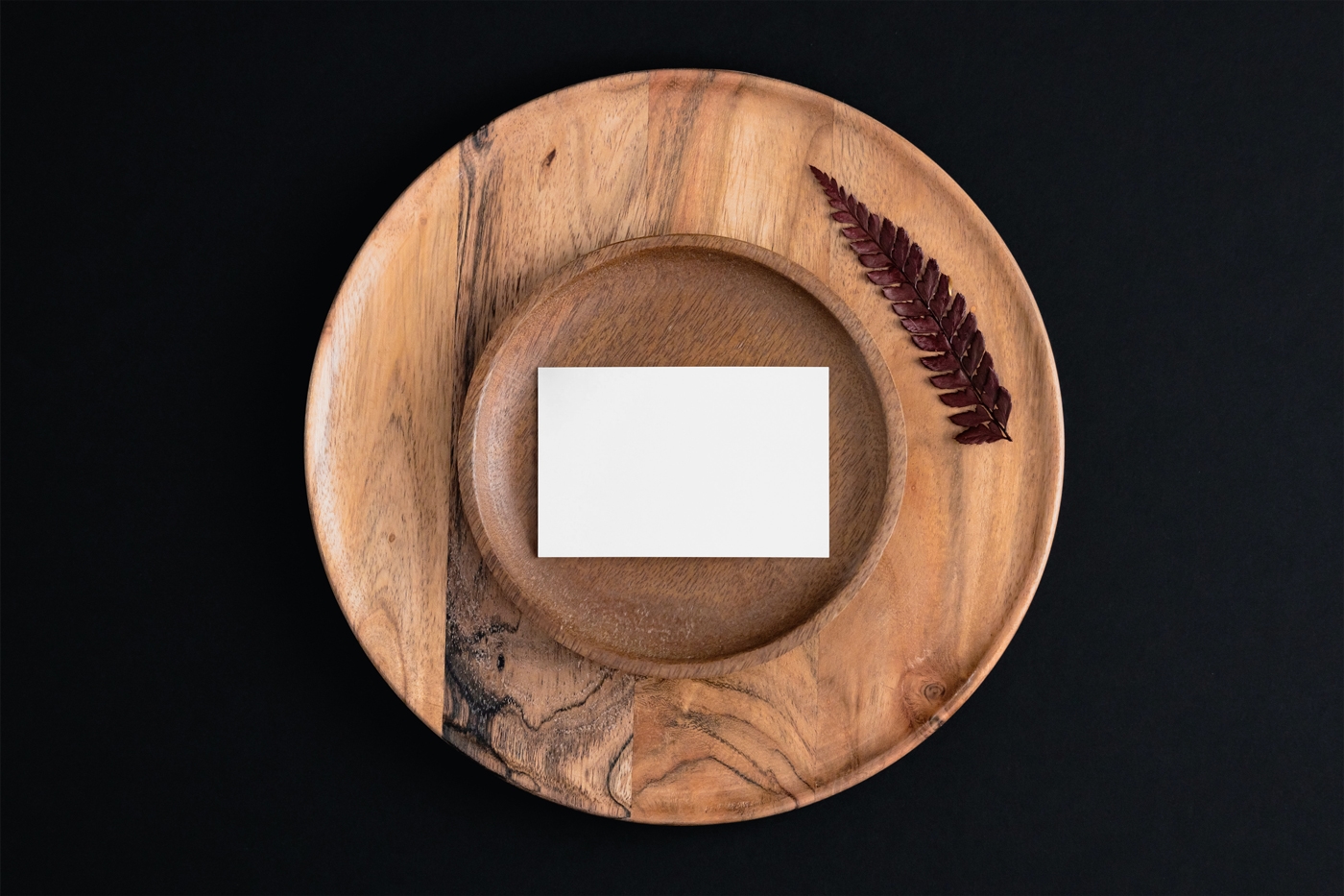 Top View of a Minimalistic Business Card Mockup FREE PSD